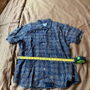 Casual Blue Patterned Button-Down Shirt